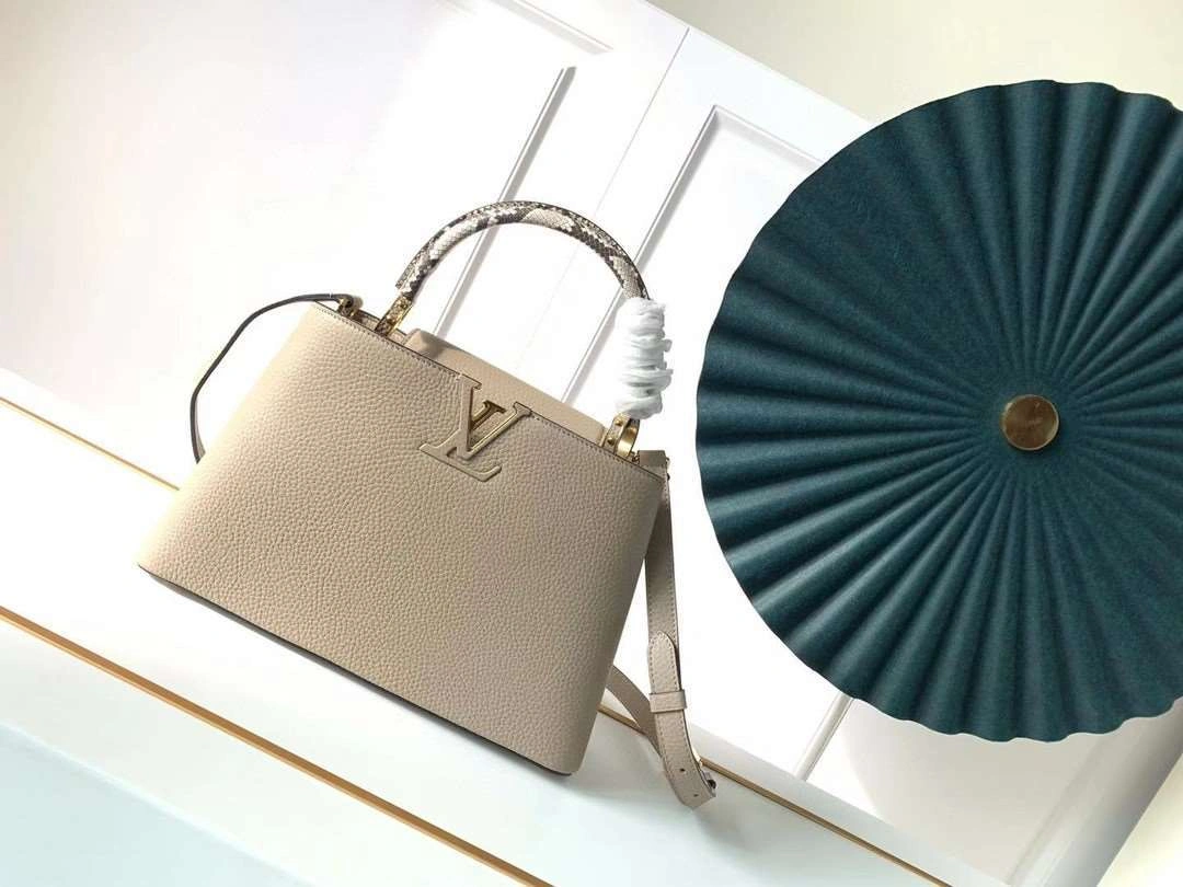 *MOMO--- N42253 item : A-B00G2967