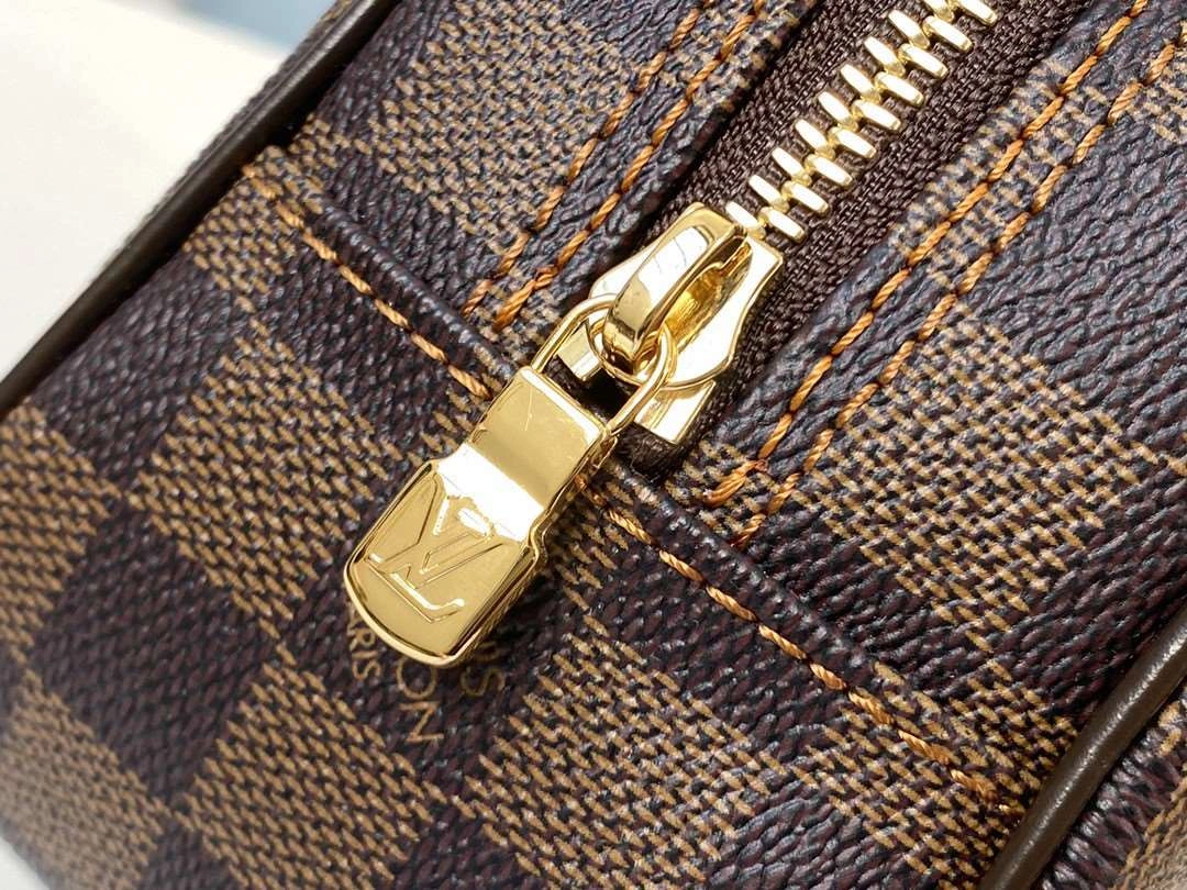 *MOMO--- N47624 item : A-B00G3108