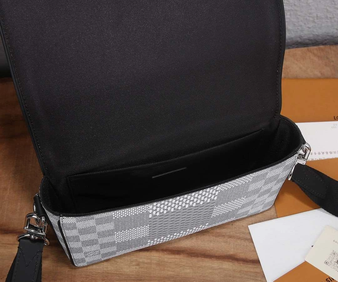 *MOMO--- N50014 cowhide item : A-B340H0240