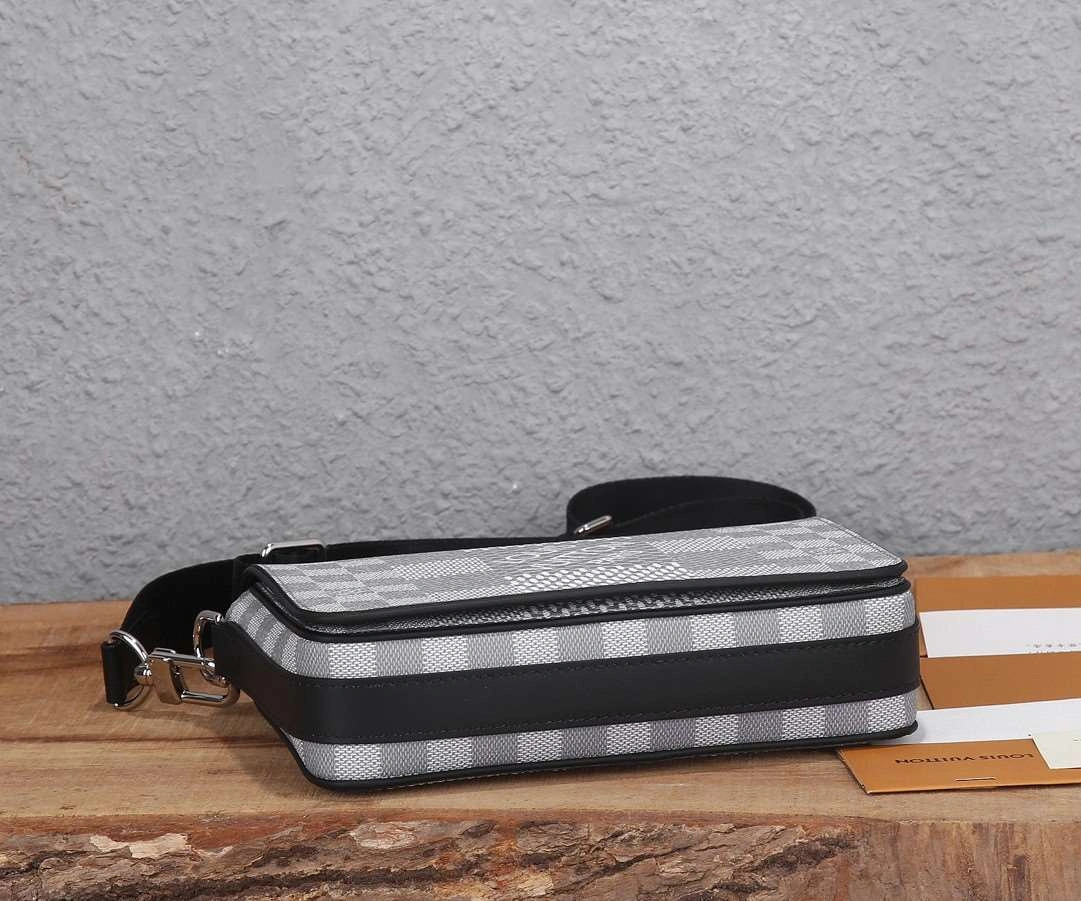 *MOMO--- N50014 cowhide item : A-B340H0240