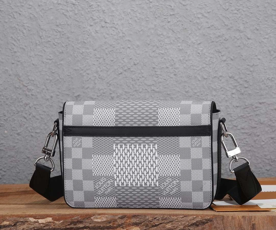 *MOMO--- N50014 cowhide item : A-B340H0240