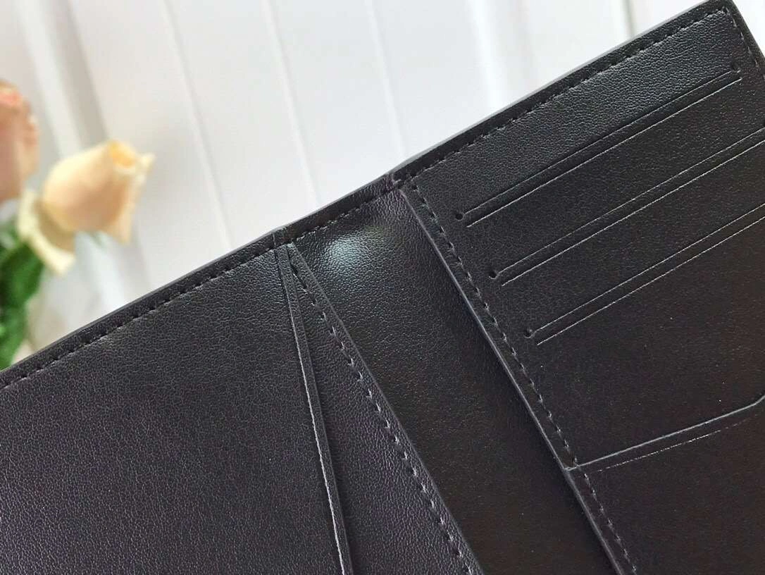MOMO--- N60441 3D cowhide item :174B160E1516