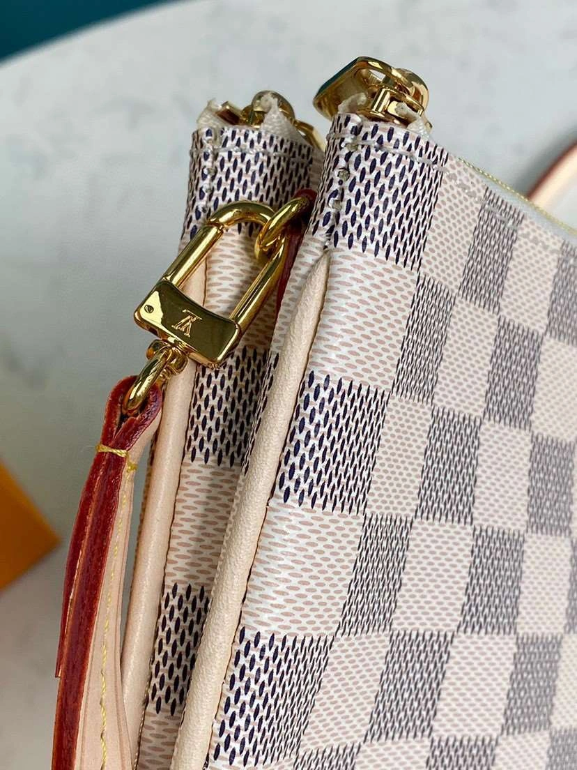 *MOMO--- N60460 cowhide item : A-B330G2815