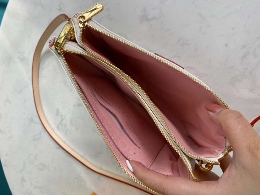 *MOMO--- N60460 cowhide item : A-B330G2815