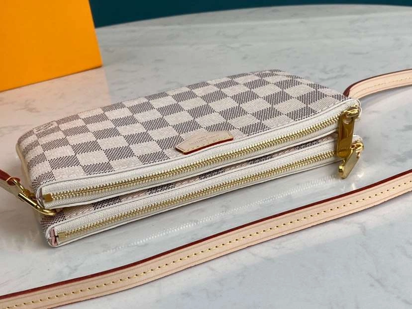 *MOMO--- N60460 cowhide item : A-B330G2815