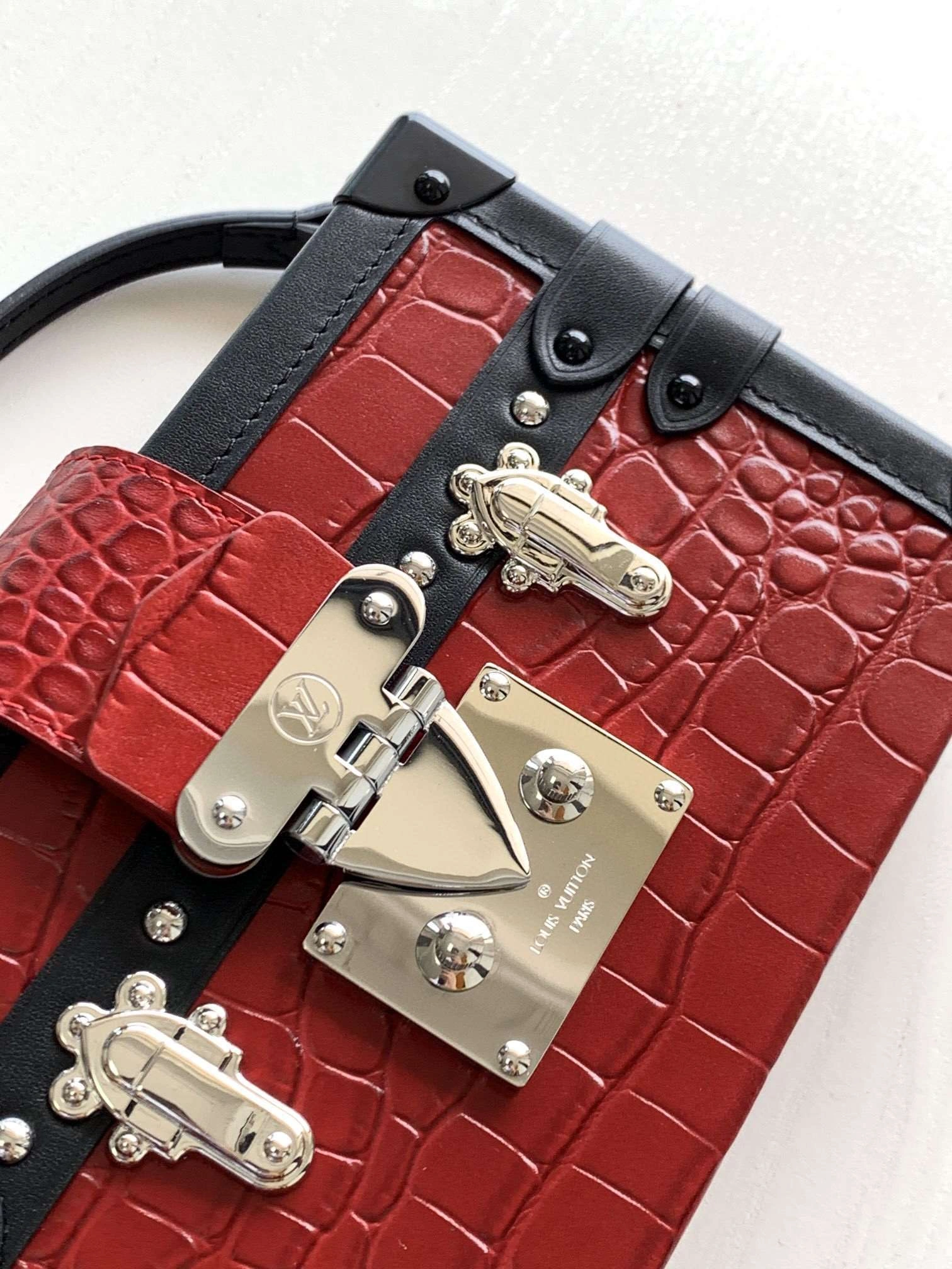 *MOMO--- N97291 item : A-B00G3107