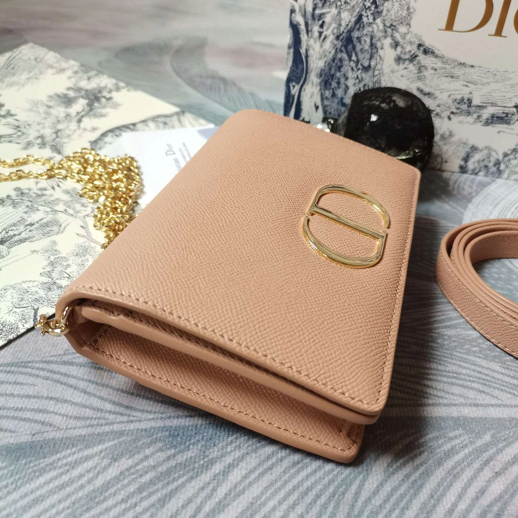 *MOMO--- S2086OBAE-M49P cowhide item : A-B00H2308A
