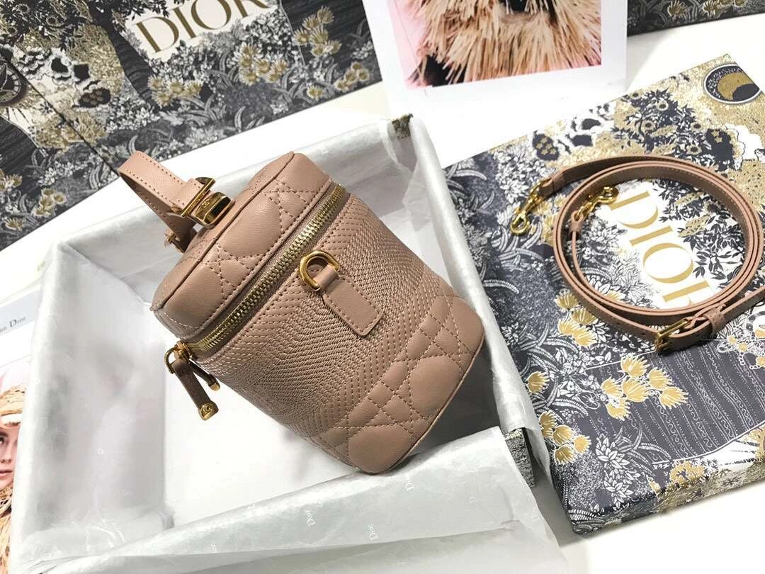 MOMO--- Travel sheepskin S5488 2 colour item :063B00E2051-2