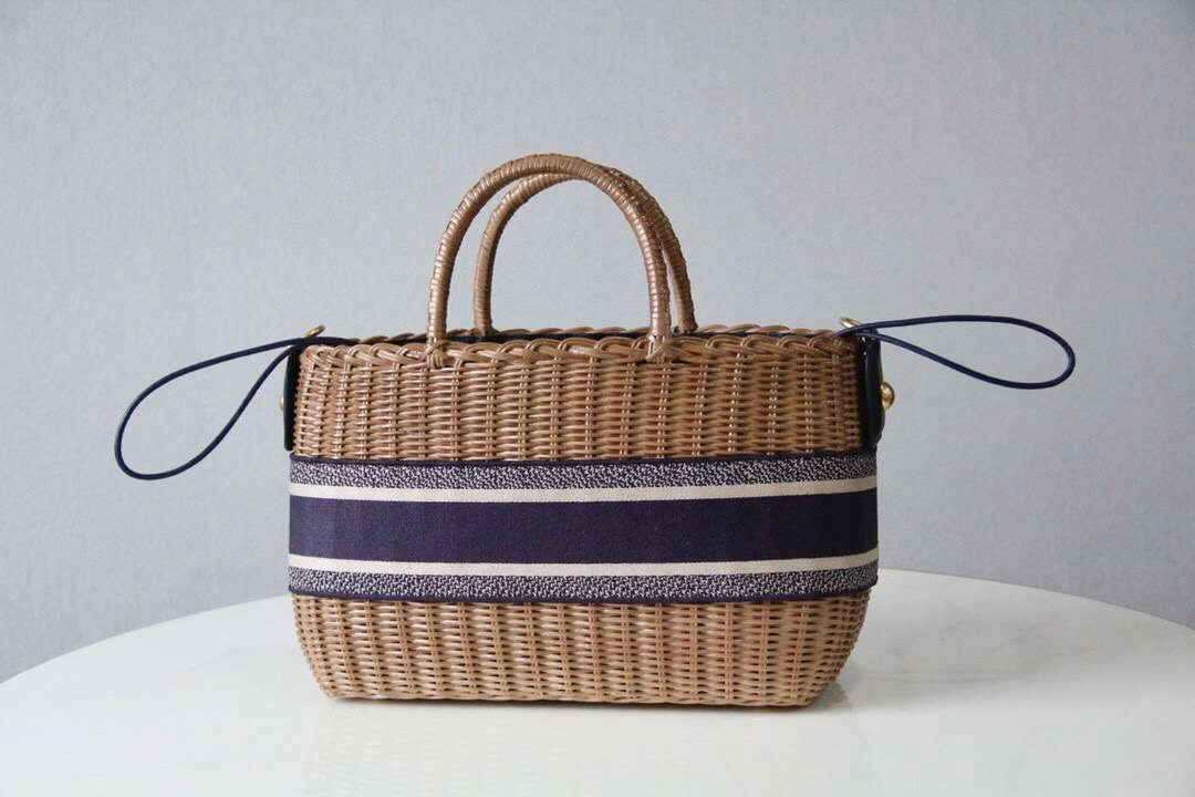 *MOMO--- Wicker item :350B66E2034