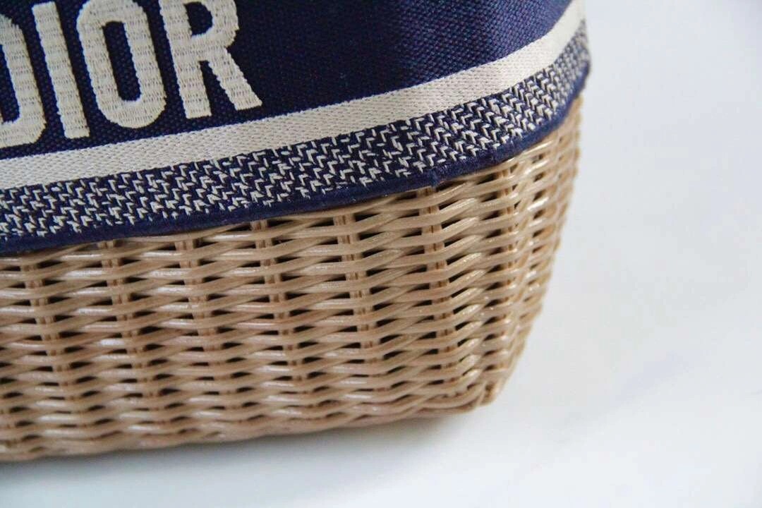 *MOMO--- Wicker item :350B66E2034
