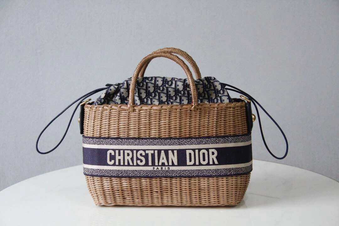 *MOMO--- Wicker item :350B66E2034