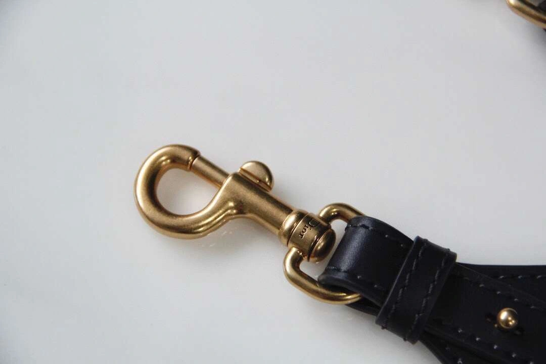 *MOMO--- Wicker item :350B66E2034