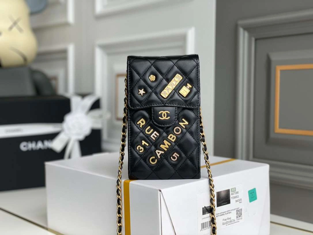 *MOMO--- cowhide item : 177B00G2204