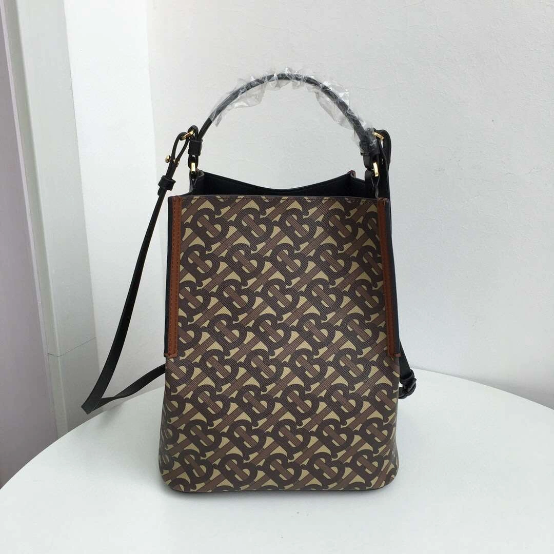 *MOMO----item : 063B50A0236
