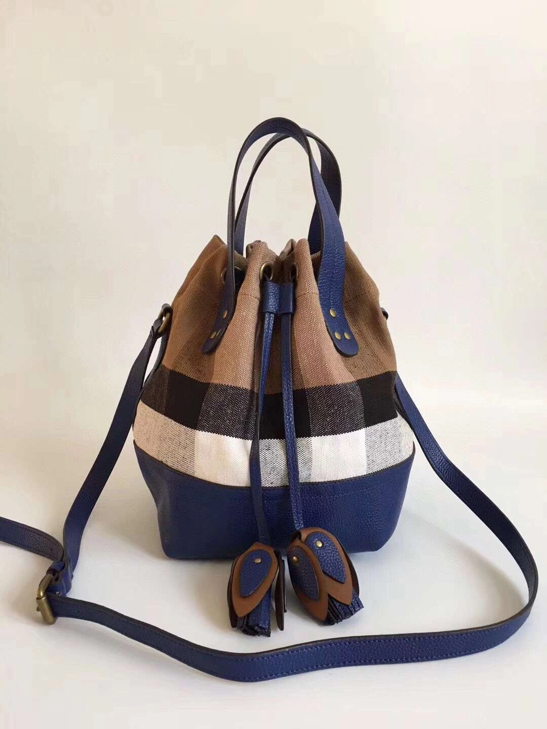 MOMO----item : 063B64A0244-2