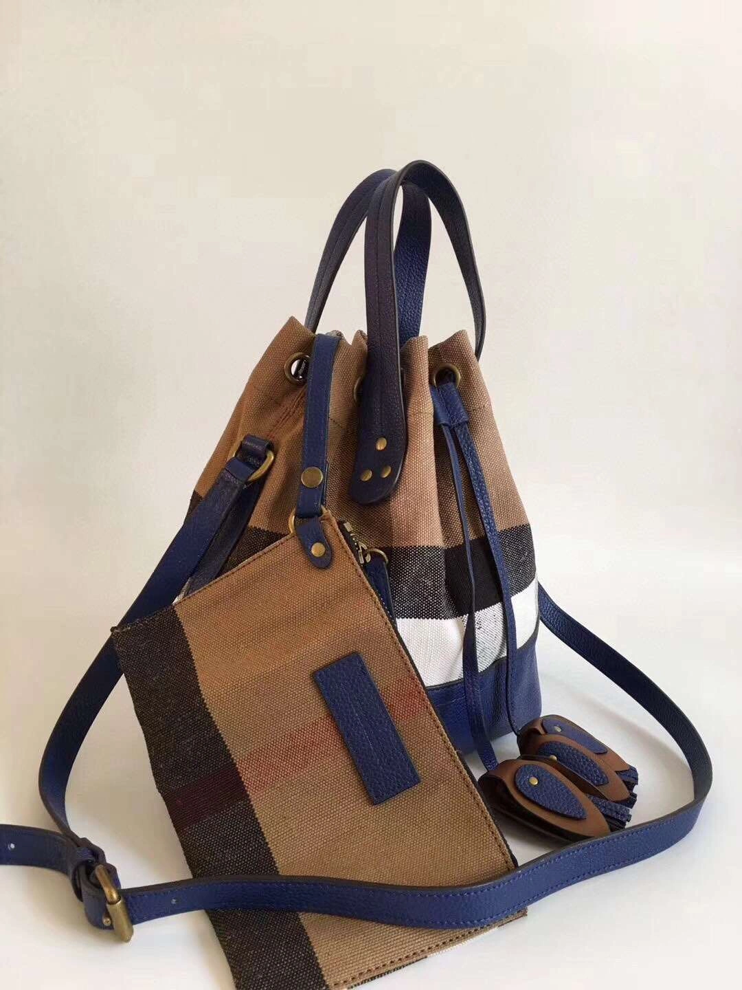 MOMO----item : 063B64A0244-2