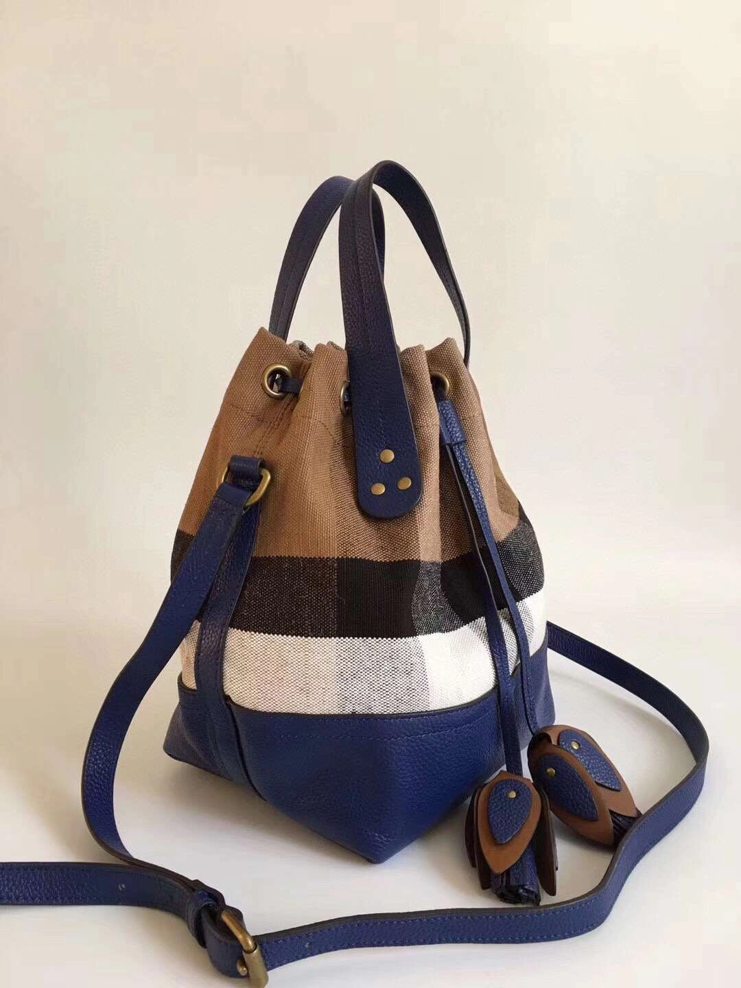 MOMO----item : 063B64A0244-2