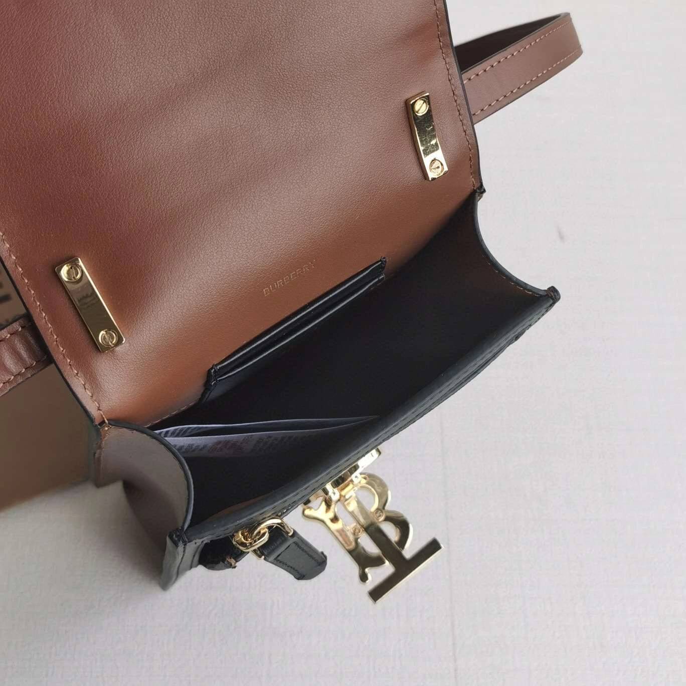 MOMO----item : 278B37A0142-2