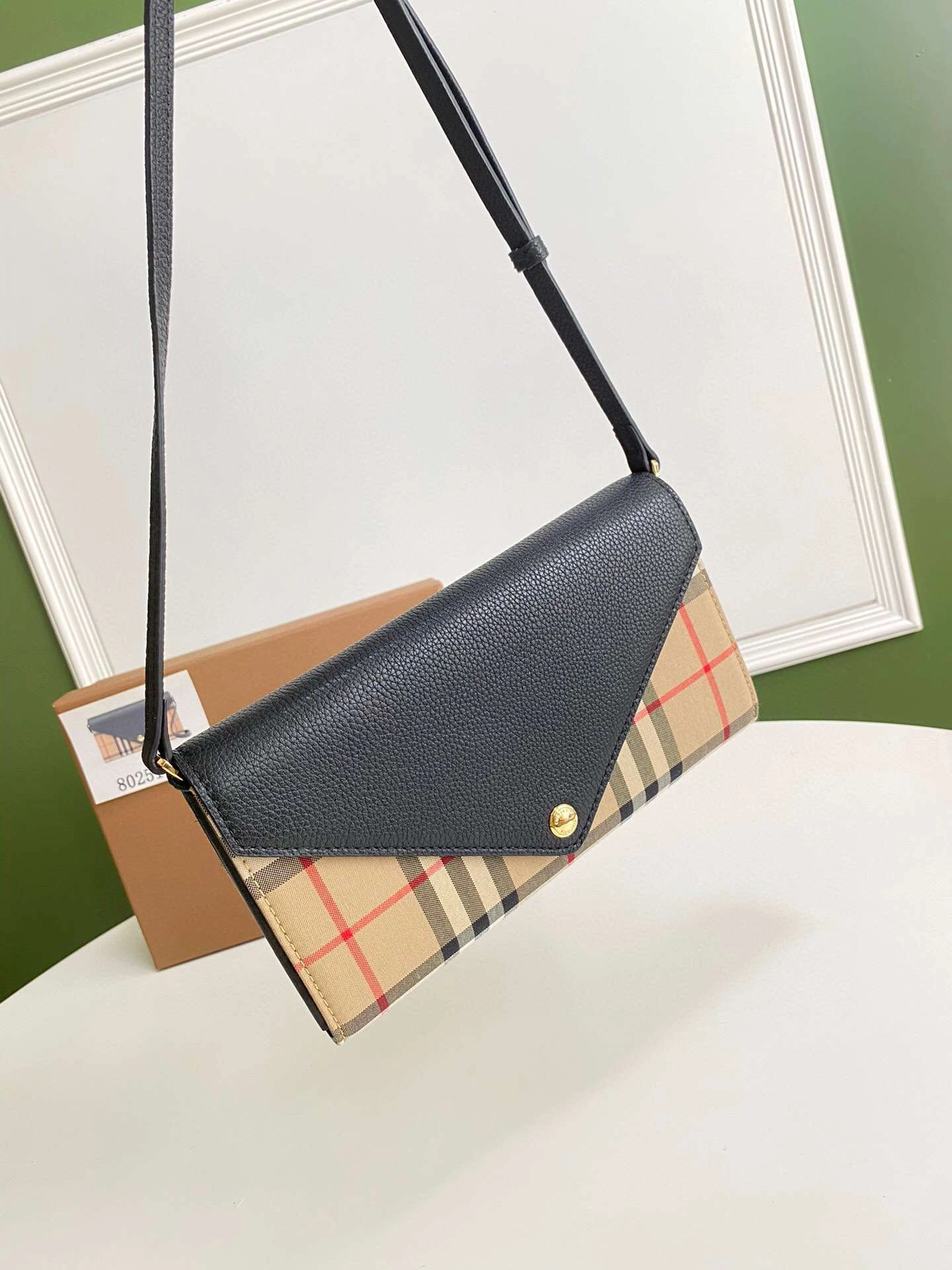 *MOMO----item : 278B40A0133-2