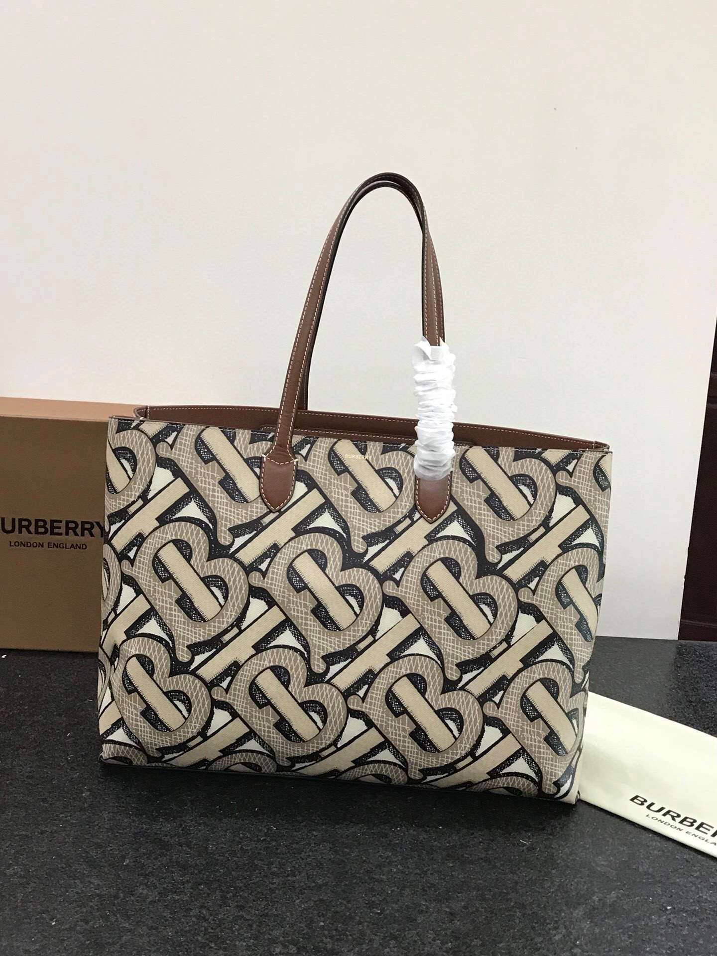 &MOMO----item : 278B57A0202-2