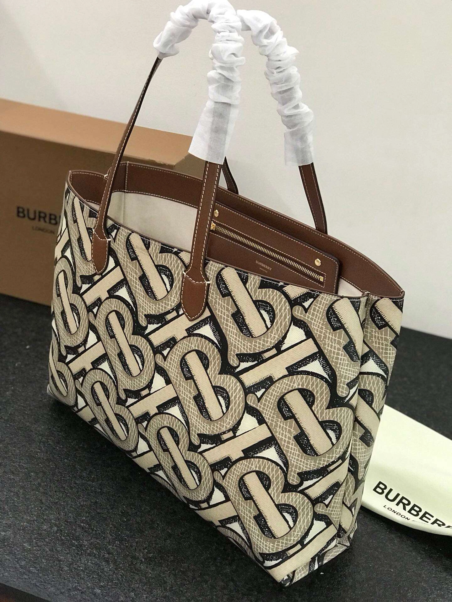 &MOMO----item : 278B57A0202-2