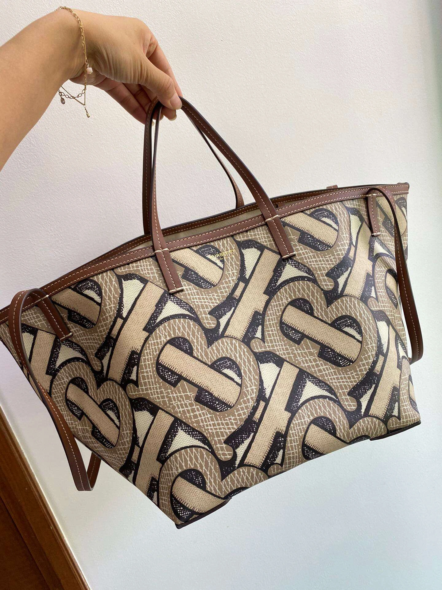 *MOMO----item : 278B57A0203-2