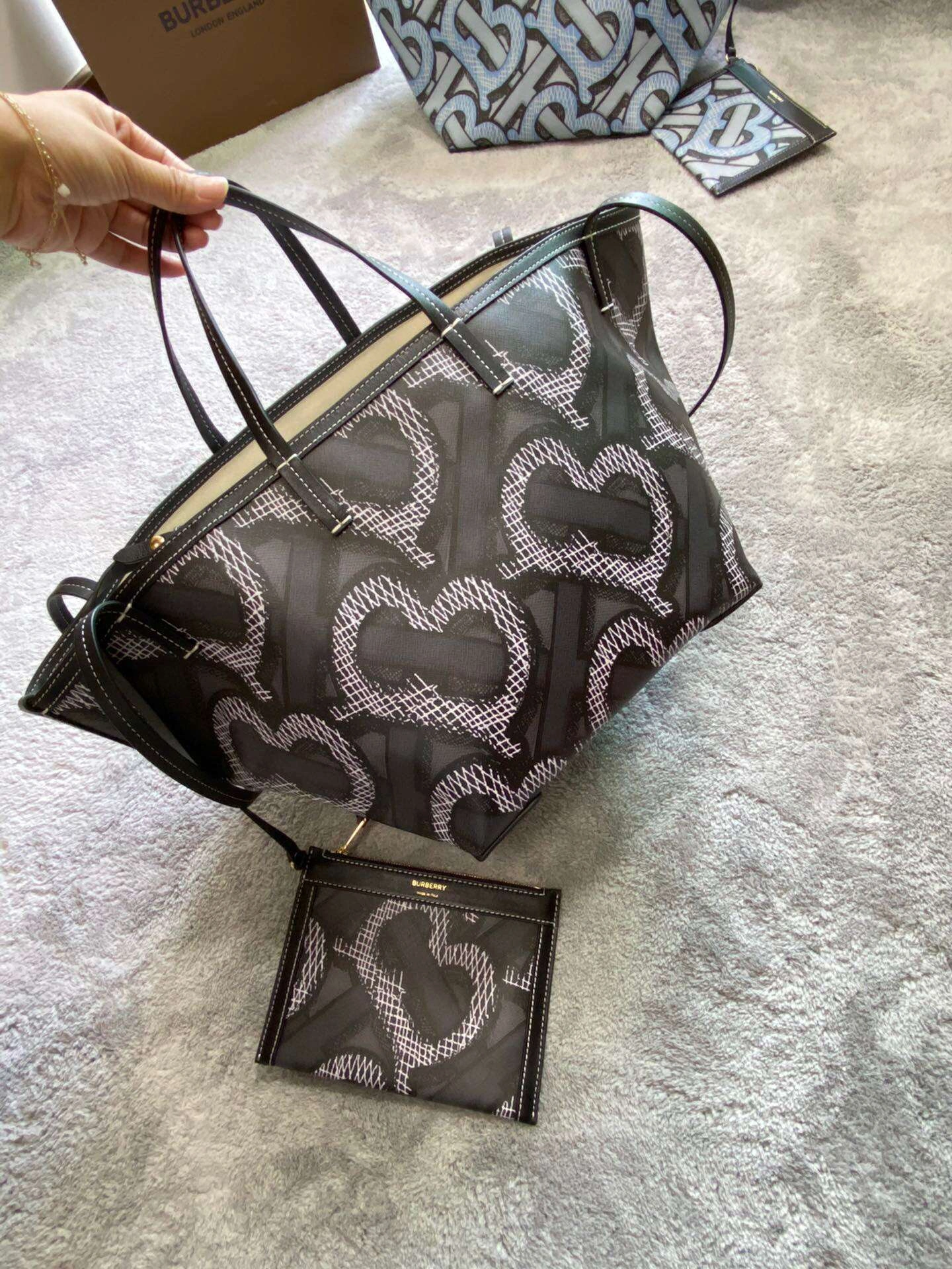 *MOMO----item : 278B57A0203-2