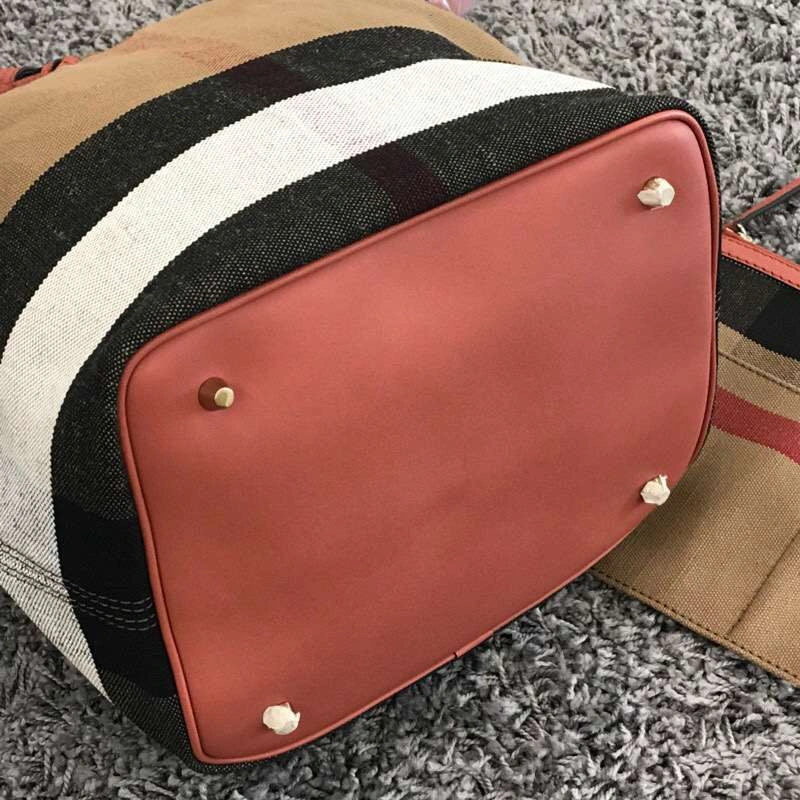 MOMO----item : 278B61A0208-3