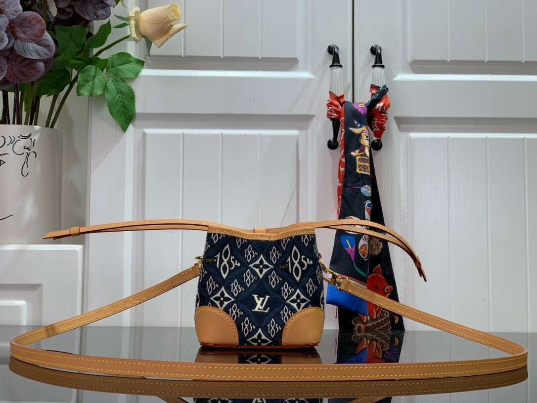 MOMO--- item :174B46E1537