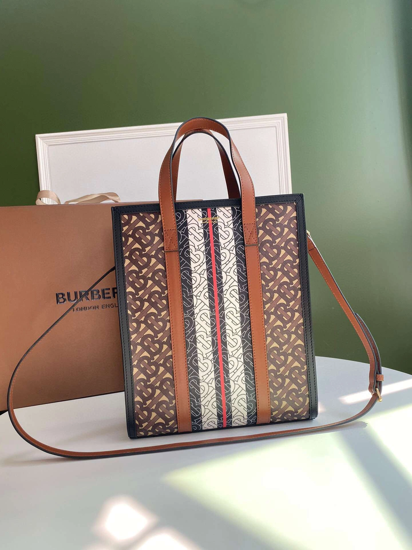 MOMO----item :278B42A0137-2
