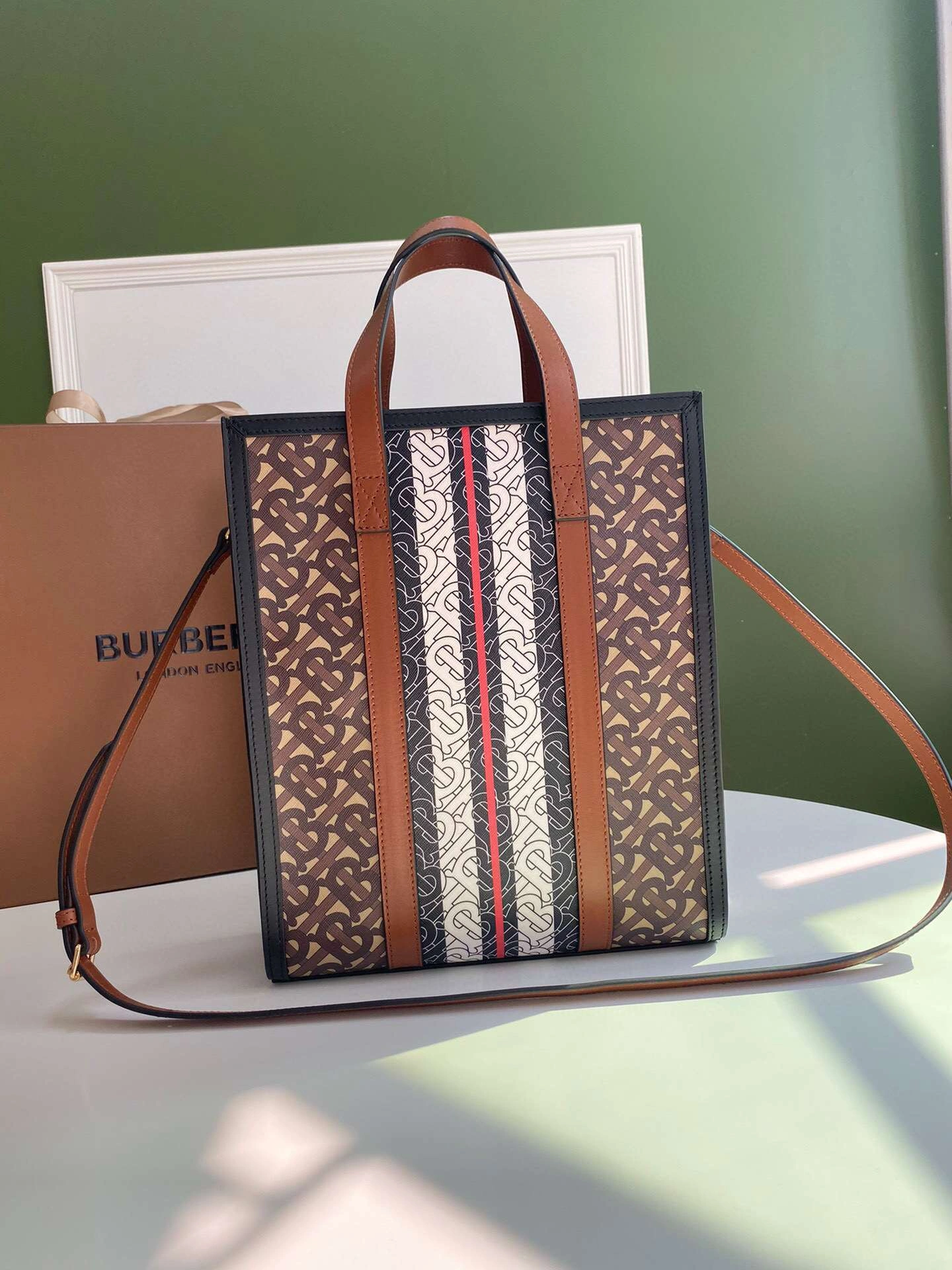 MOMO----item :278B42A0137-2