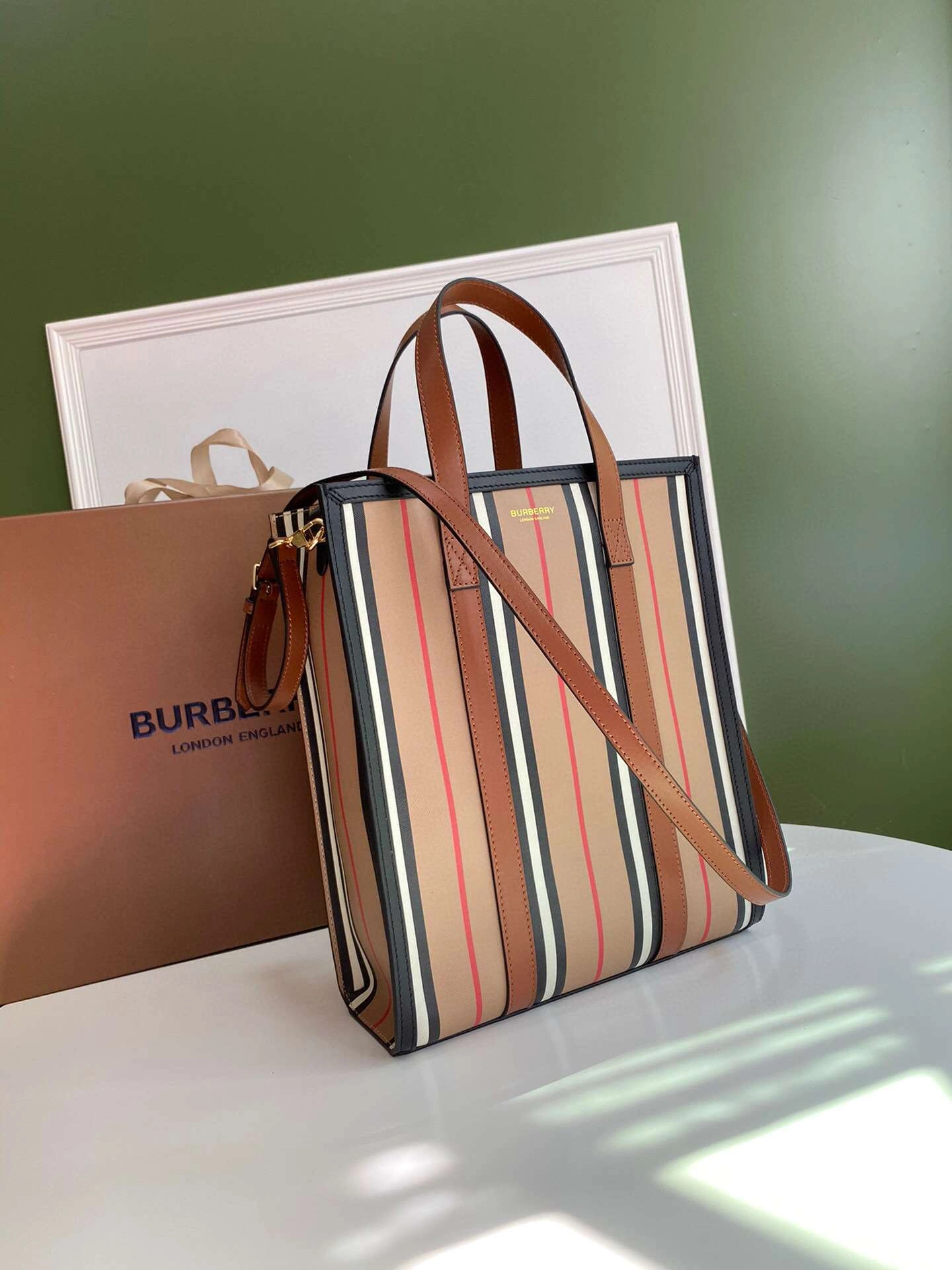 MOMO----item :278B42A0137-2