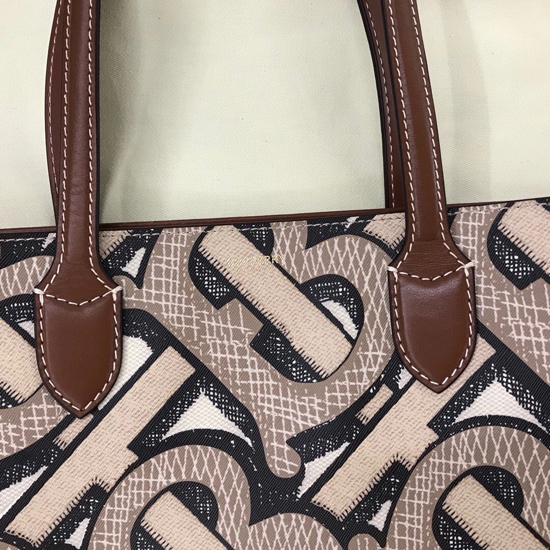 MOMO----item :278B58L3037