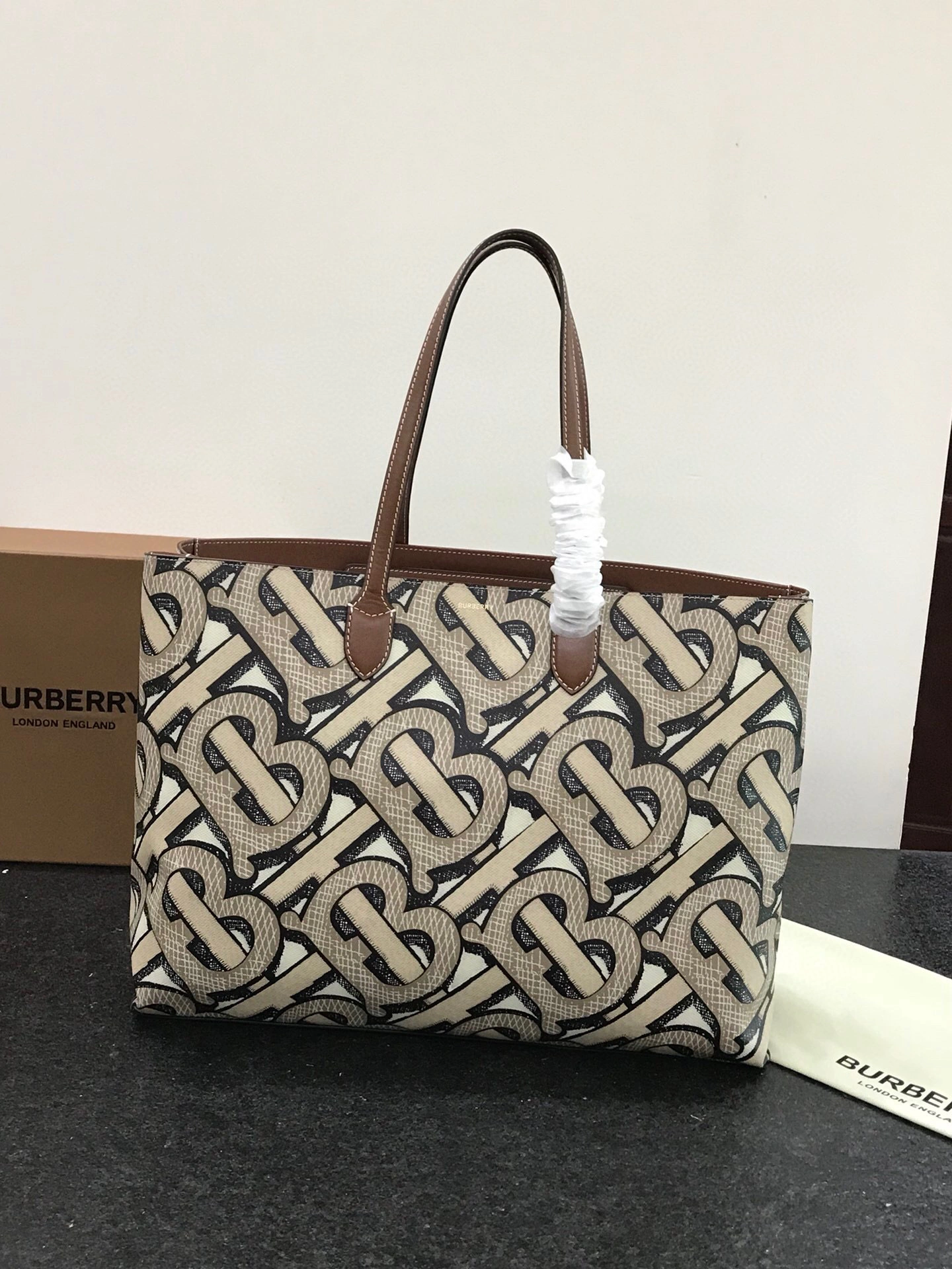 MOMO----item :278B58L3037