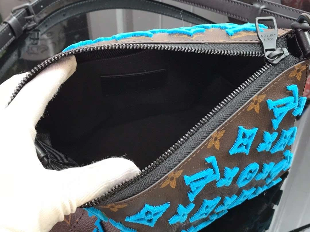 *MOMO--- m45078 cowhide item : A-B063G2940