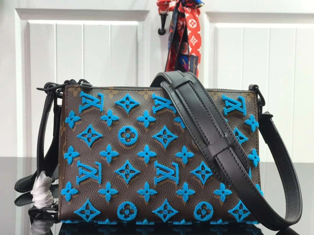 *MOMO--- m45078 cowhide item : A-B063G2940