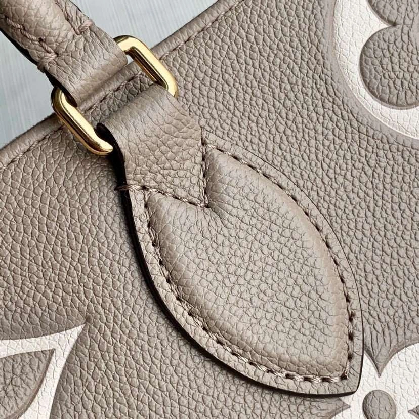 *MOMO--- m45494 cowhide item : A-B330G2848