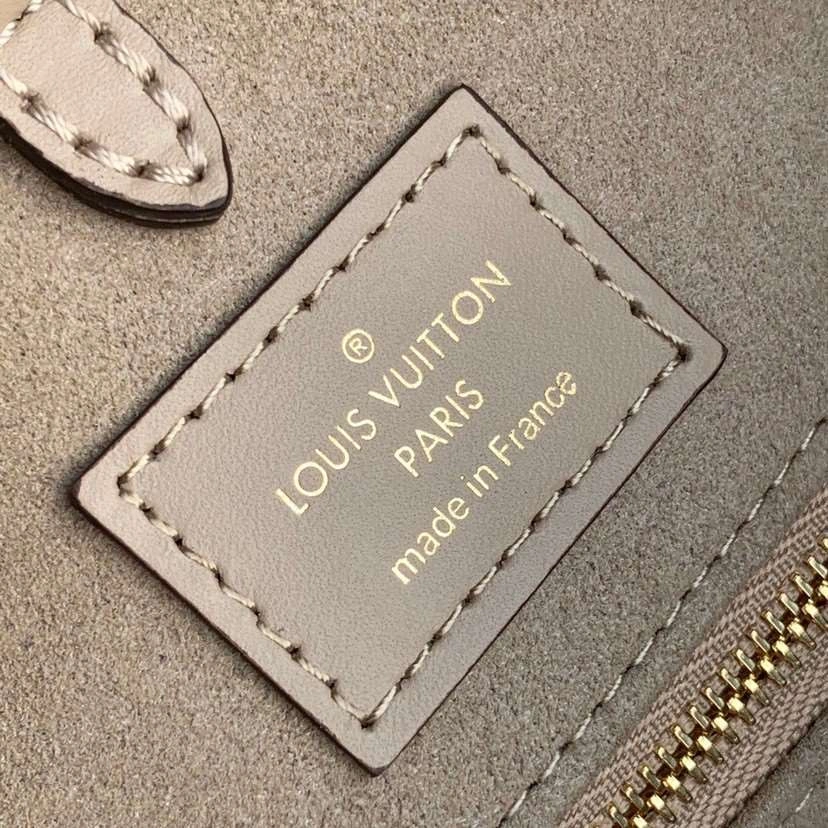 *MOMO--- m45494 cowhide item : A-B330G2848