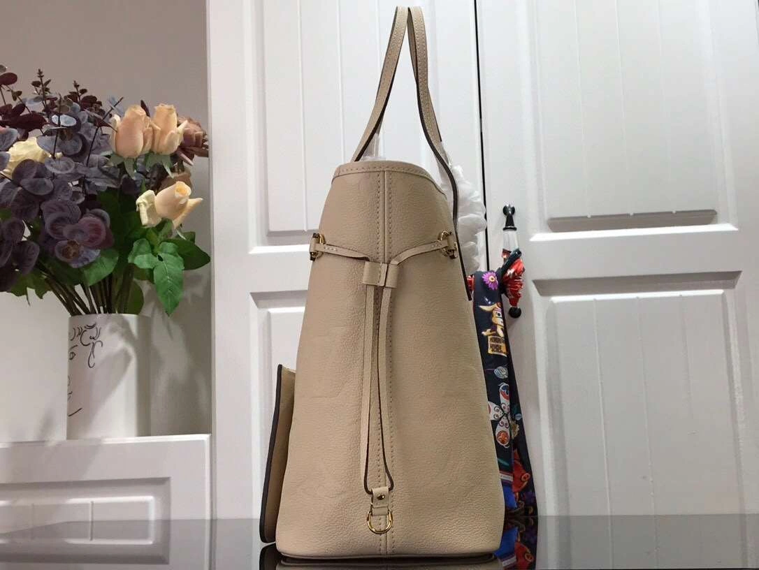 &MOMO--- m45686 3 colour item :174B96E1905-3