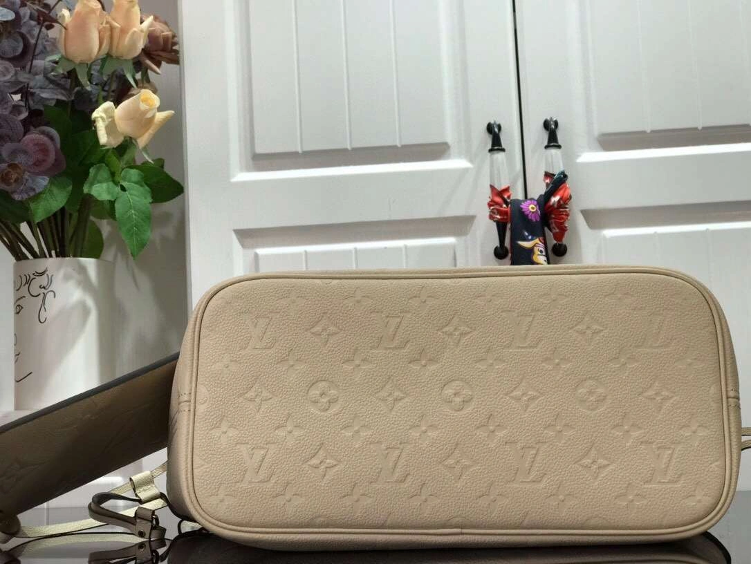 &MOMO--- m45686 3 colour item :174B96E1905-3