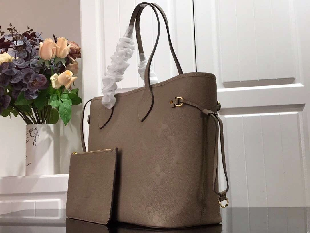 &MOMO--- m45686 3 colour item :174B96E1905-3