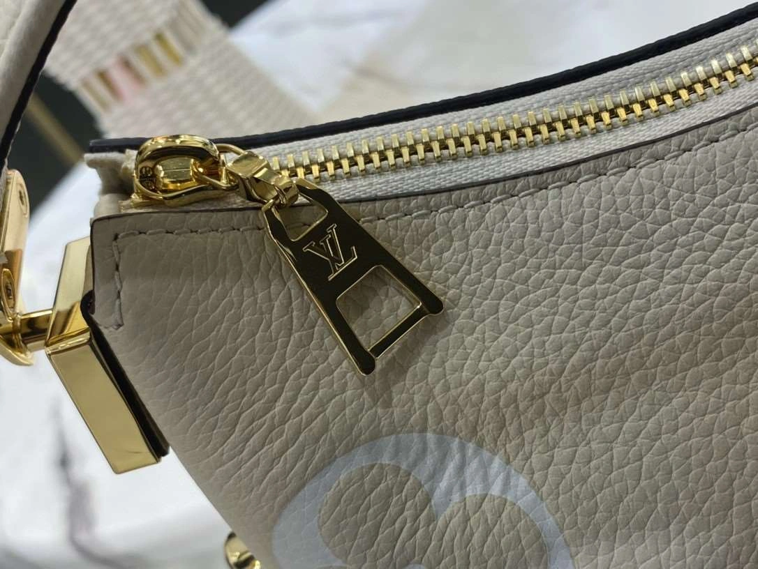 *MOMO--- m45698 item : A-B328G2945