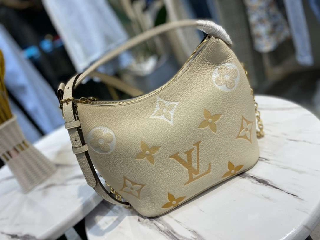 *MOMO--- m45698 item : A-B328G2945