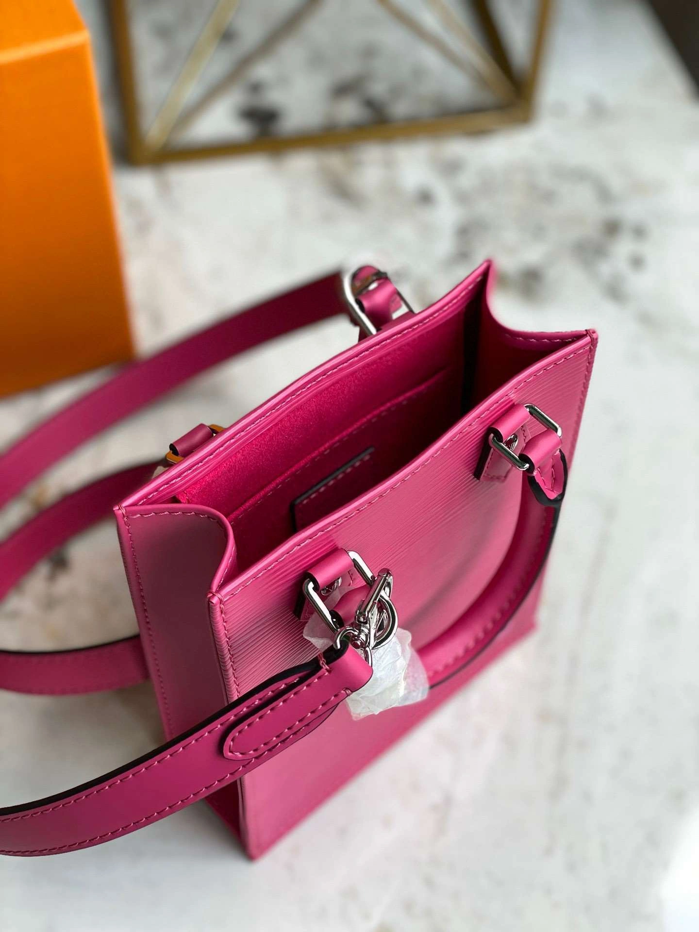 *MOMO--- m69442 item : A-B00G2921