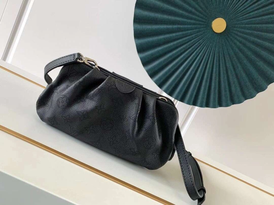 *MOMO--- m80093 Calfskin item : A-B181G2926