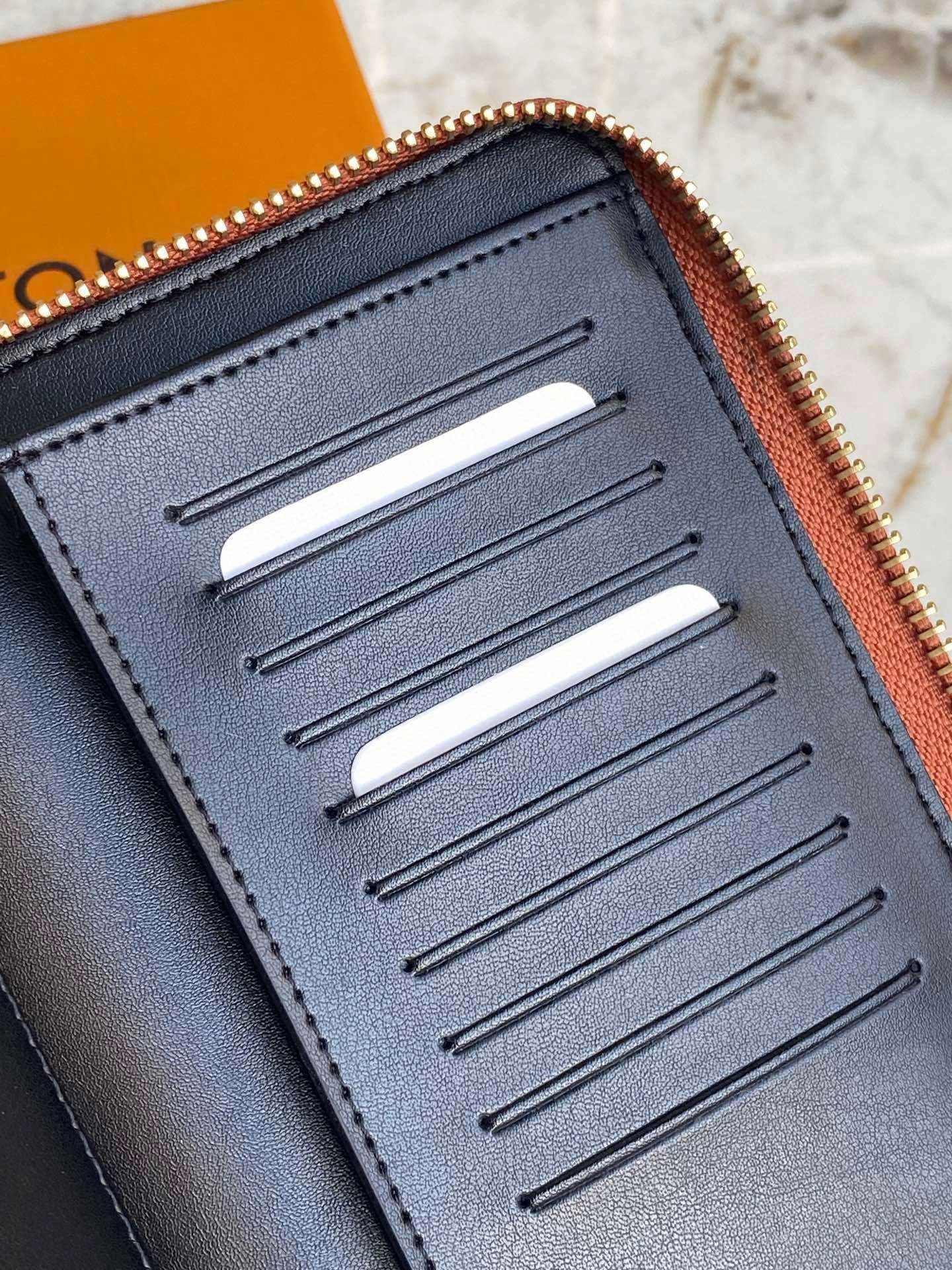 *MOMO--- m80548 item : A-B00G2729