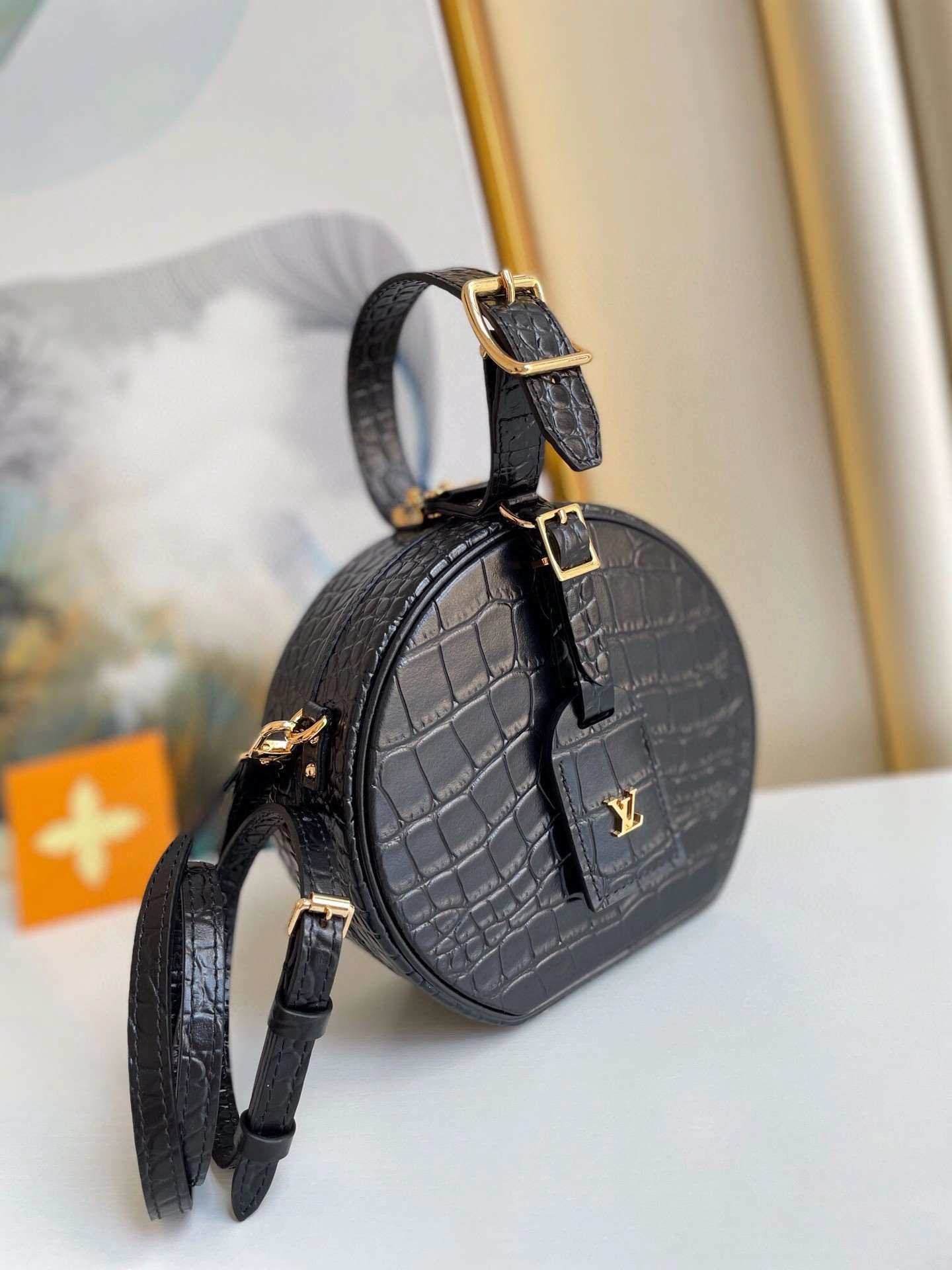 *MOMO--- n93597 item : A-B181G3134
