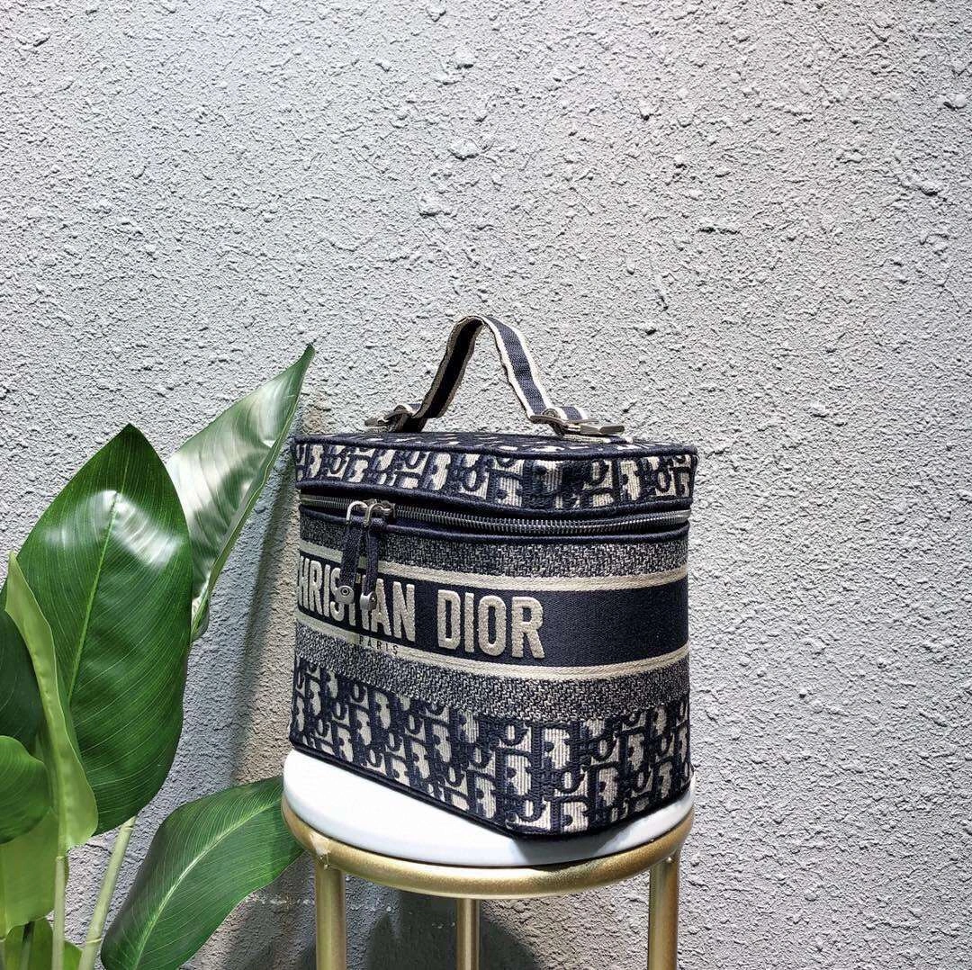 MOMO--- oblique 25x15x14cm 25x18x8cm item :063B00E1933
