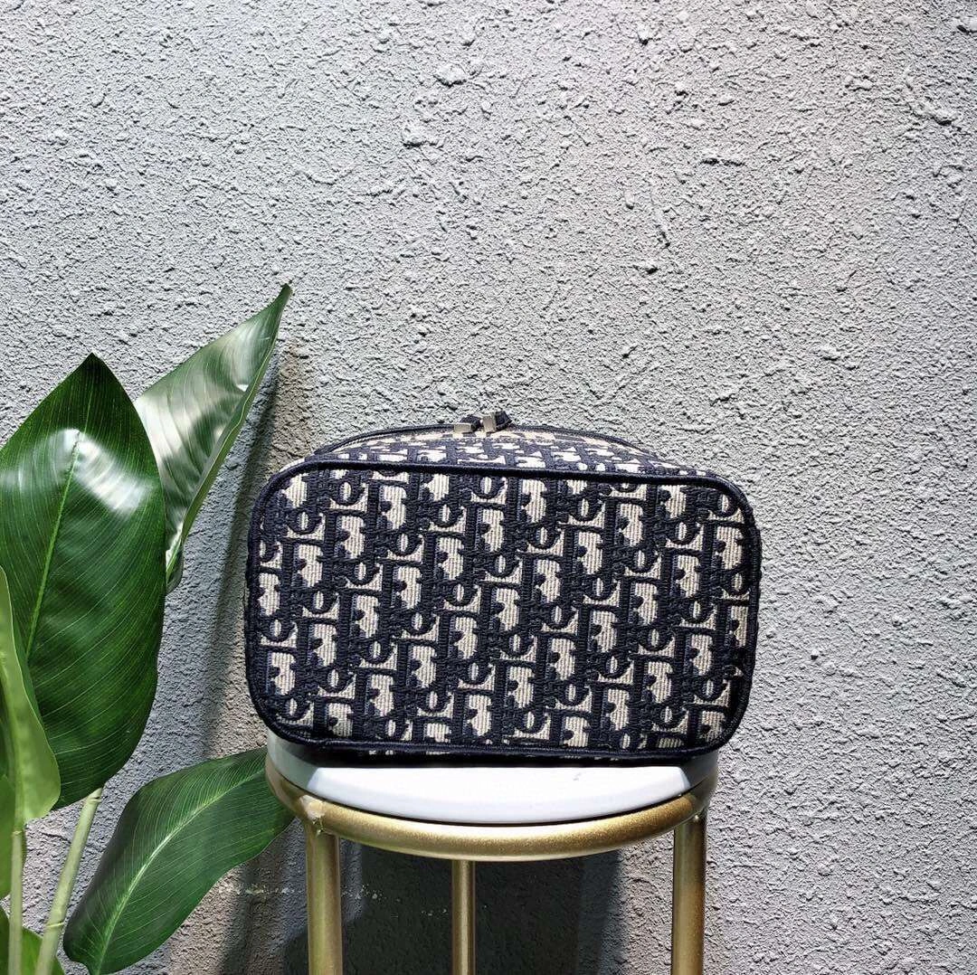 MOMO--- oblique 25x15x14cm 25x18x8cm item :063B00E1933