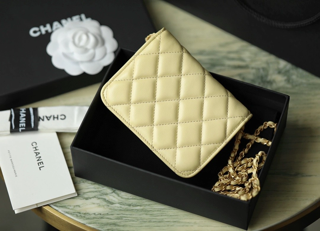 *MOMO--- sheephide item : A-B00G2710